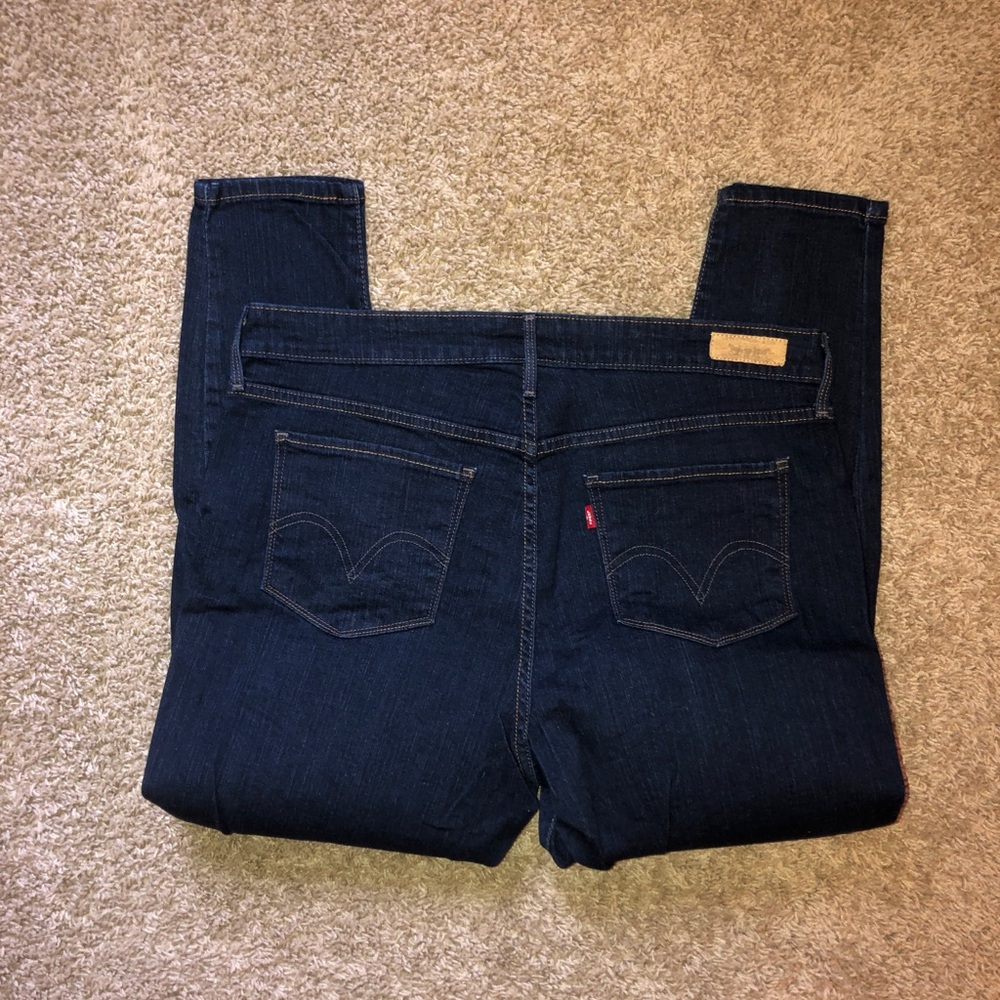 Levi’s Dark Wash Skinny Jeans Size 18